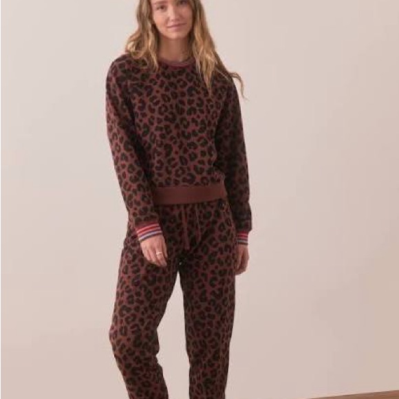 Marine Layer Brown Leopard Print Set